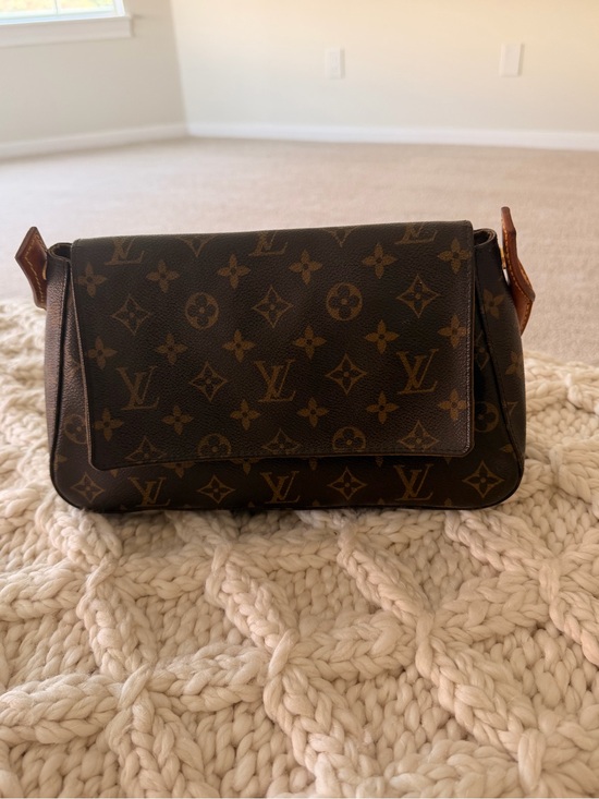 Louis Vuitton Handbags - Louis Vuitton Monogram Canvas Crossbody in Brown and Tan